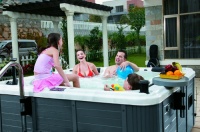 Гидромассажный бассейн Sunrans SR829 Гидромассажный бассейн Sunrans SR829